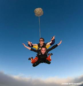Adelaide Tandem Skydiving - Tourism Noosa 2