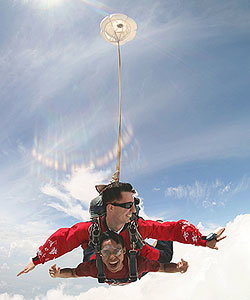 Commando Skydivers - Tourism Noosa 1