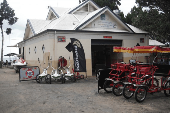 Aquavue Cafe Watersports - Tourism Noosa 3