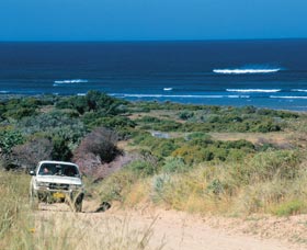 Coronation Beach - Tourism Noosa 0