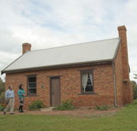 Sandalwood Yards and Tipperary School - Tourism Noosa