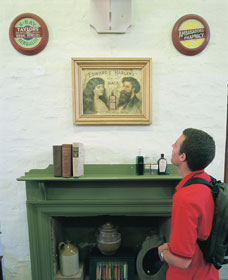 Boulder Pharmacy Museum - Tourism Noosa 0