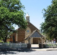 St George Church and Cemetery Tours - Tourism Noosa