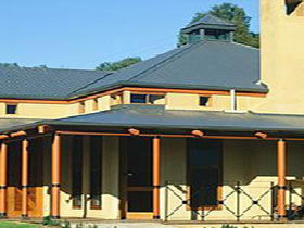 Hugo Wines - Tourism Noosa 0