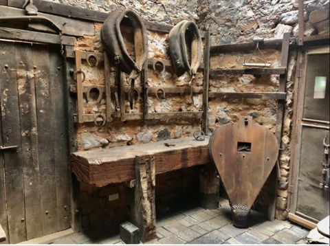 Bluey Blundstones Heritage Accommodation - Tourism Noosa 3