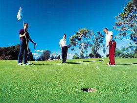 Richmond Golf Club - Tourism Noosa 0