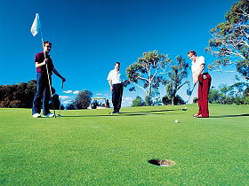 Oatlands Golf Course - Tourism Noosa 0