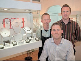 Metal Urges Fine Jewellery - Tourism Noosa 0