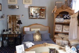 Monclair Of Latrobe &  Madame M  CAFE - Tourism Noosa 0