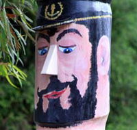 Maryboroughs Bollards - Tourism Noosa