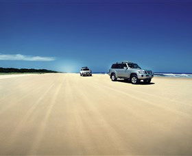75 Mile Beach - Tourism Noosa 0