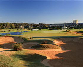 Eagle Ridge Golf Course - Tourism Noosa 0