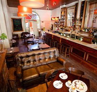 Star Hotel - Tourism Noosa