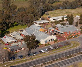 Gateway Village - Tourism Noosa 0