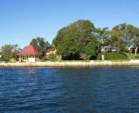 Rodd Island - Tourism Noosa 0