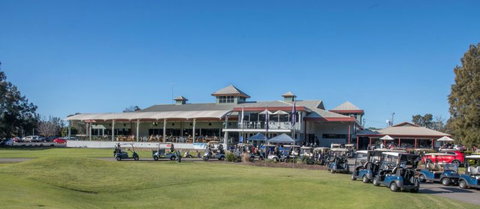 Club Catalina - Tourism Noosa 5