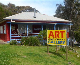MACS Cottage Gallery - Tourism Noosa 0