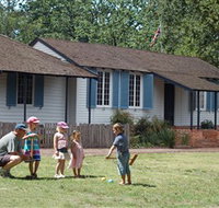 La Trobe's Cottage - Tourism Noosa