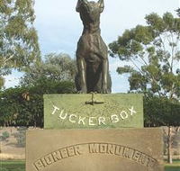 The Dog on the Tucker Box - Tourism Noosa