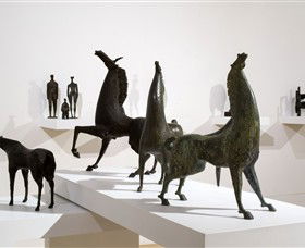 The Gallery At Bayside Arts And Cultural Centre - Tourism Noosa 5