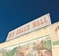 Ben Hall Wall - Tourism Noosa
