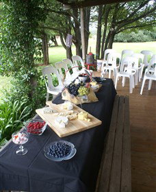 Toppers Mountain Wines - Tourism Noosa 4