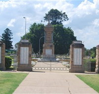 Warwick War Memorial and Gates - Tourism Noosa