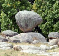 Balancing Rock - Tourism Noosa