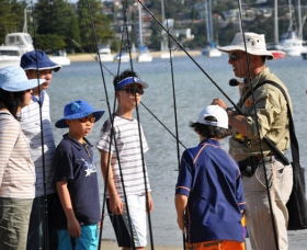 Fishabout - Tourism Noosa 0