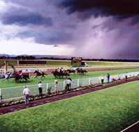 Hawkesbury Race Club - Tourism Noosa