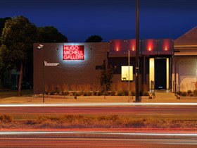 Hugo Michell Gallery - Tourism Noosa 0