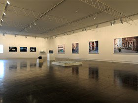 Hugo Michell Gallery - Tourism Noosa 1
