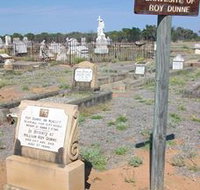 Blackall Cemetery - Tourism Noosa