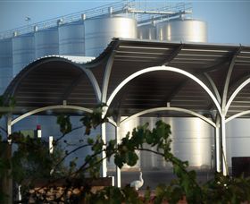 Andrew Peace Wines - Tourism Noosa 1