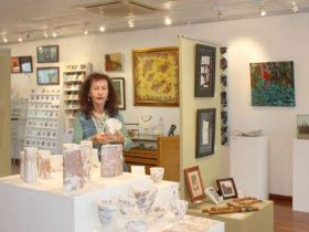 Kuranda Arts Cooperative Gallery - Tourism Noosa 1