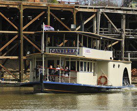 Paddlesteamer Canberra - Tourism Noosa 1