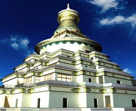 The Great Stupa Of Universal Compassion - Tourism Noosa 0