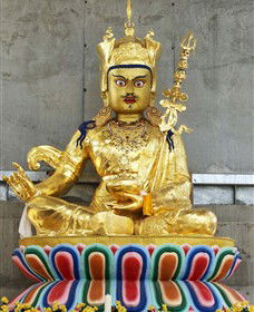 The Great Stupa Of Universal Compassion - Tourism Noosa 4