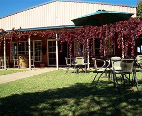 Red Earth Estate Vineyard - Tourism Noosa 1