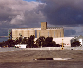 Co-operative Bulk Handling (CBH) Wheat Storage And Transfer Depot - Tourism Noosa 1