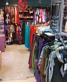Earth Spirit Natures Clothing And Giftware - Tourism Noosa 1