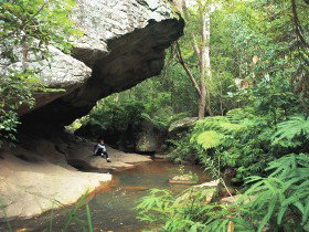 Cania Gorge National Park - Tourism Noosa 0