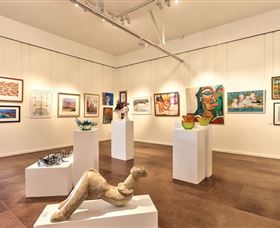 GIGS - Gateway Island Gallery And Studios - Tourism Noosa 2