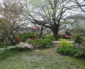 Hamilton Spa - Tourism Noosa 0
