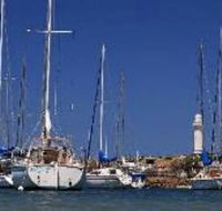 Wollongong and Harbour Lighthouse - Tourism Noosa