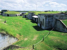 Fort Lytton - Tourism Noosa 0