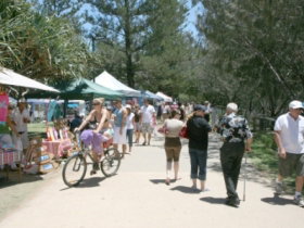 Coolangatta Art And Craft Markets - Tourism Noosa 2