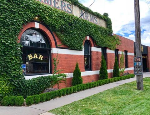 Farmers Arms Hotel & Art Suites Daylesford - Tourism Noosa 0