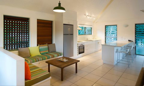 The Retreat Beach Houses - Tourism Noosa 2