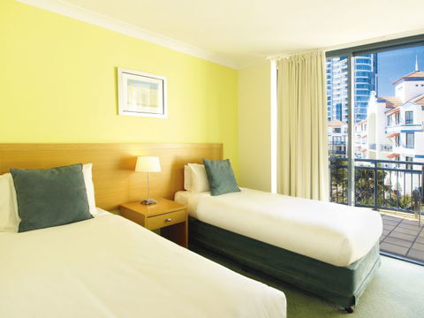 Oaks Calypso Plaza - Tourism Noosa 5